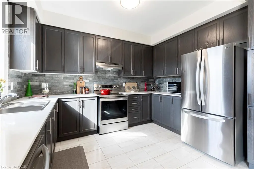 38 ORIOLE Crescent