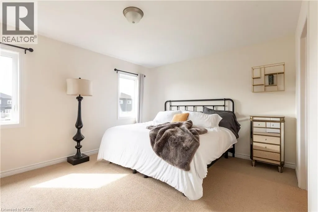 38 ORIOLE Crescent