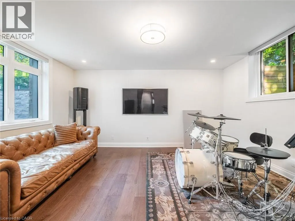 3087 LAKESHORE Road