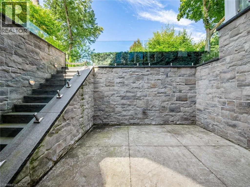 3087 LAKESHORE Road