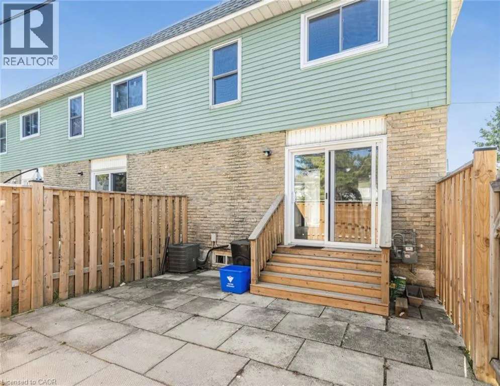25 BRYNA Avenue Unit# F, #F