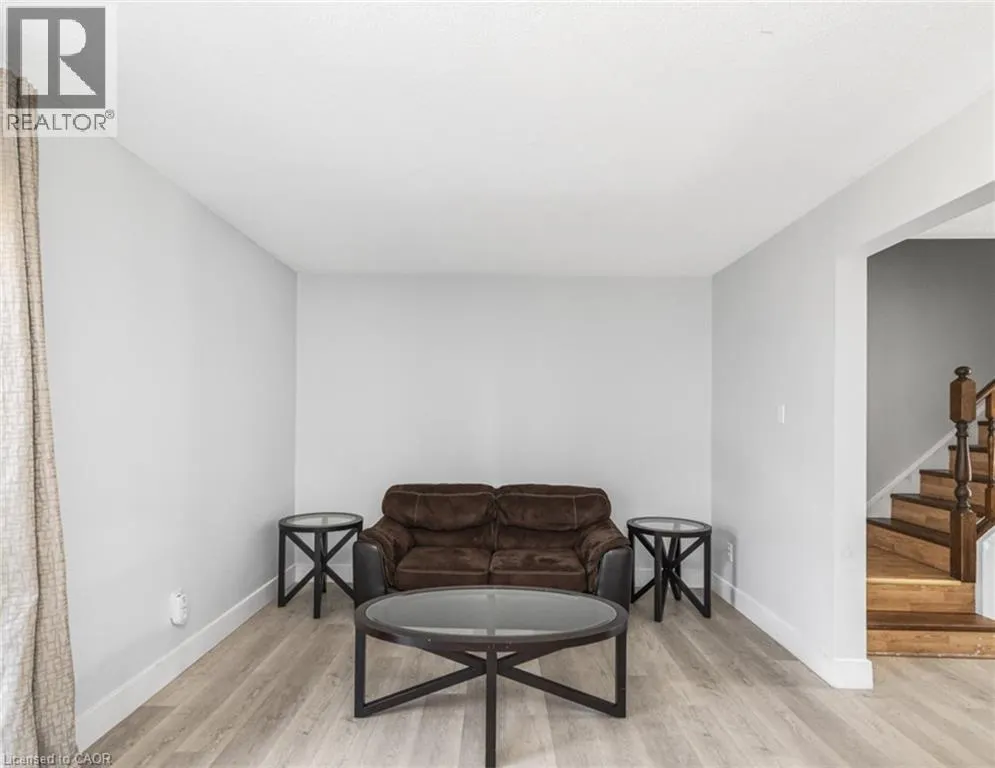 25 BRYNA Avenue Unit# F, #F