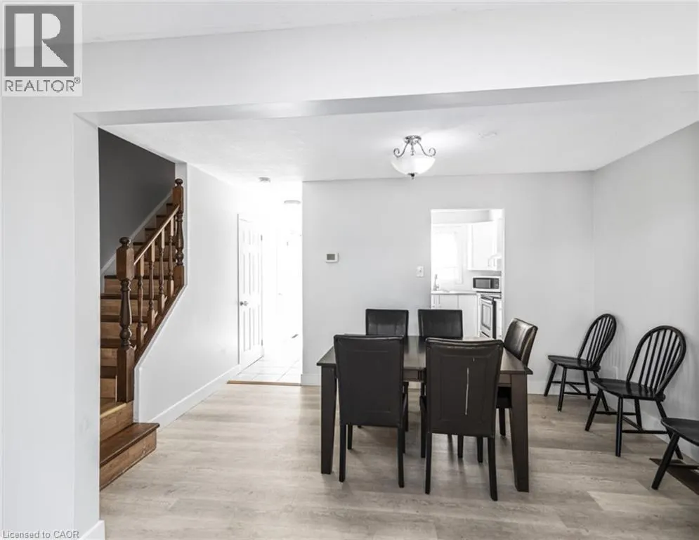 25 BRYNA Avenue Unit# F, #F