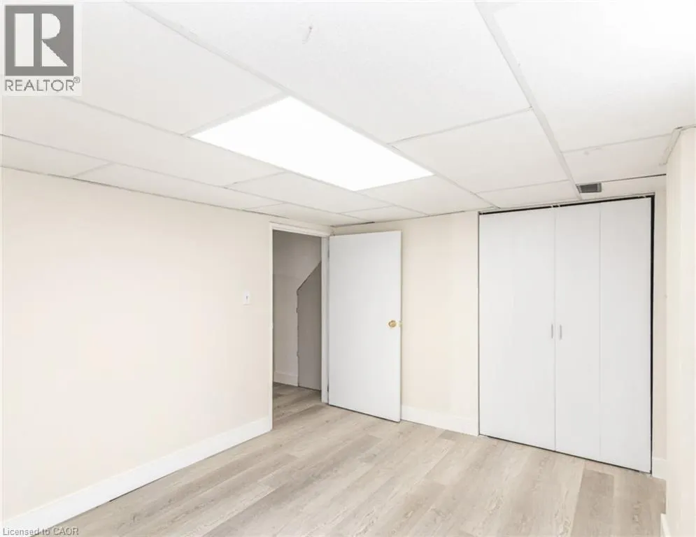 25 BRYNA Avenue Unit# F, #F