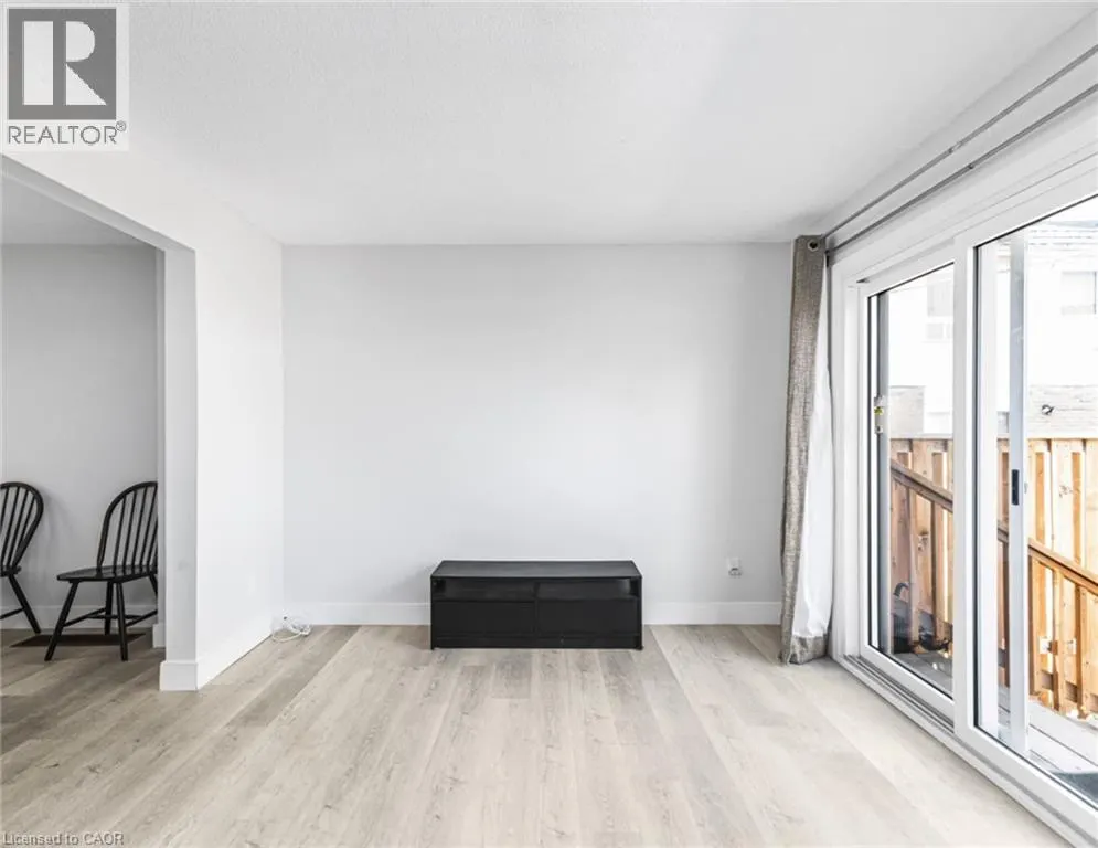 25 BRYNA Avenue Unit# F, #F