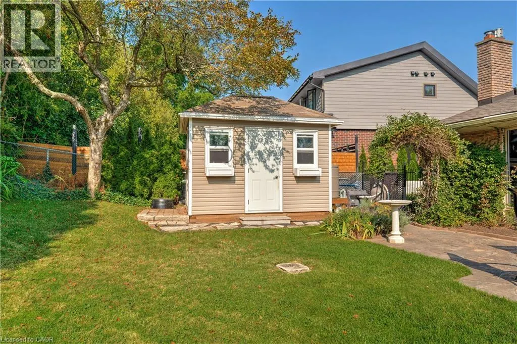 2118 AGINCOURT Crescent