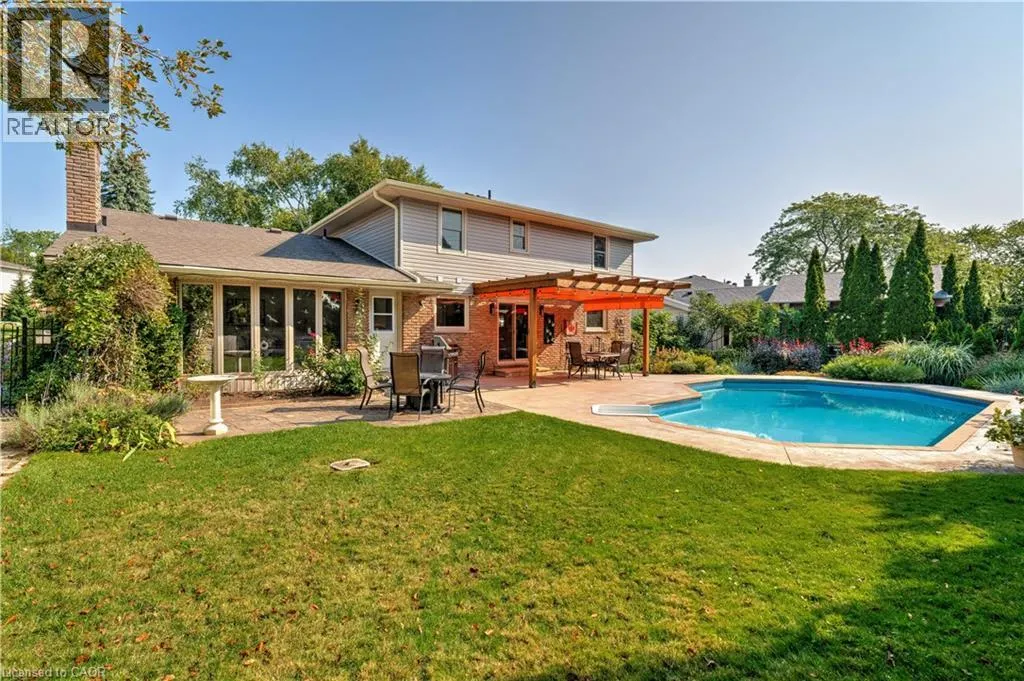 2118 AGINCOURT Crescent