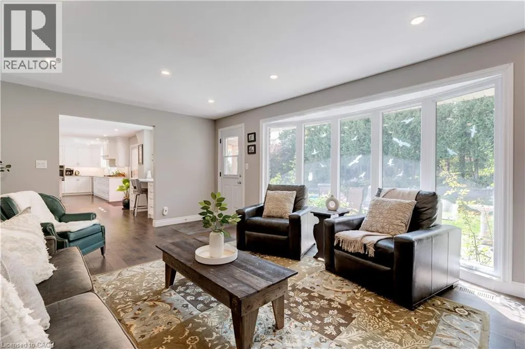 2118 AGINCOURT Crescent