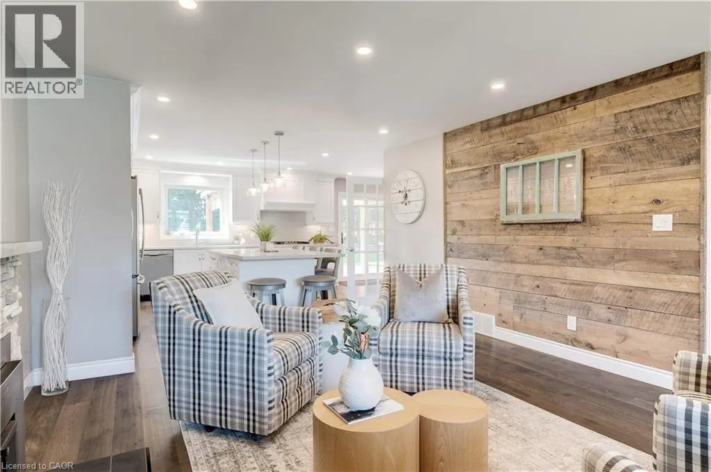 2118 AGINCOURT Crescent