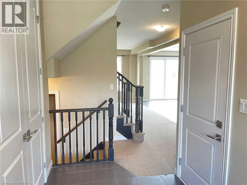21 VIC CHAMBERS Place