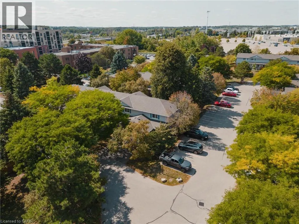 445 KINGSCOURT Drive Unit# 6, #6