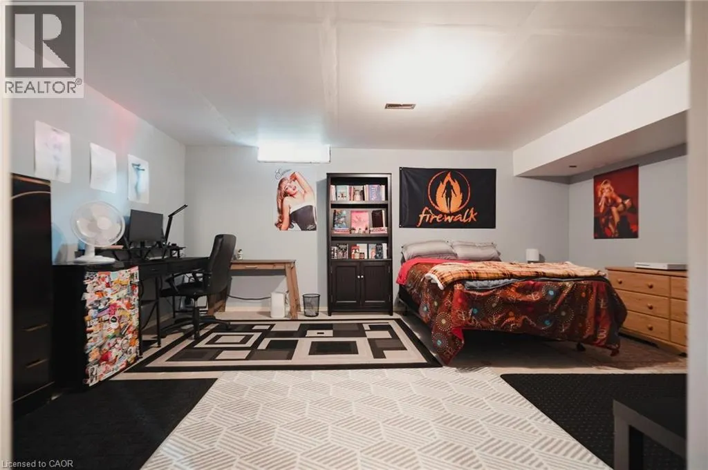 445 KINGSCOURT Drive Unit# 6, #6