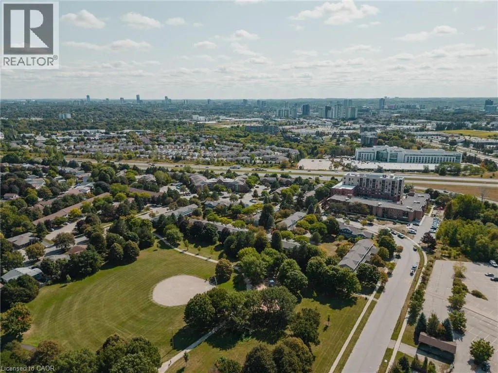 445 KINGSCOURT Drive Unit# 6, #6