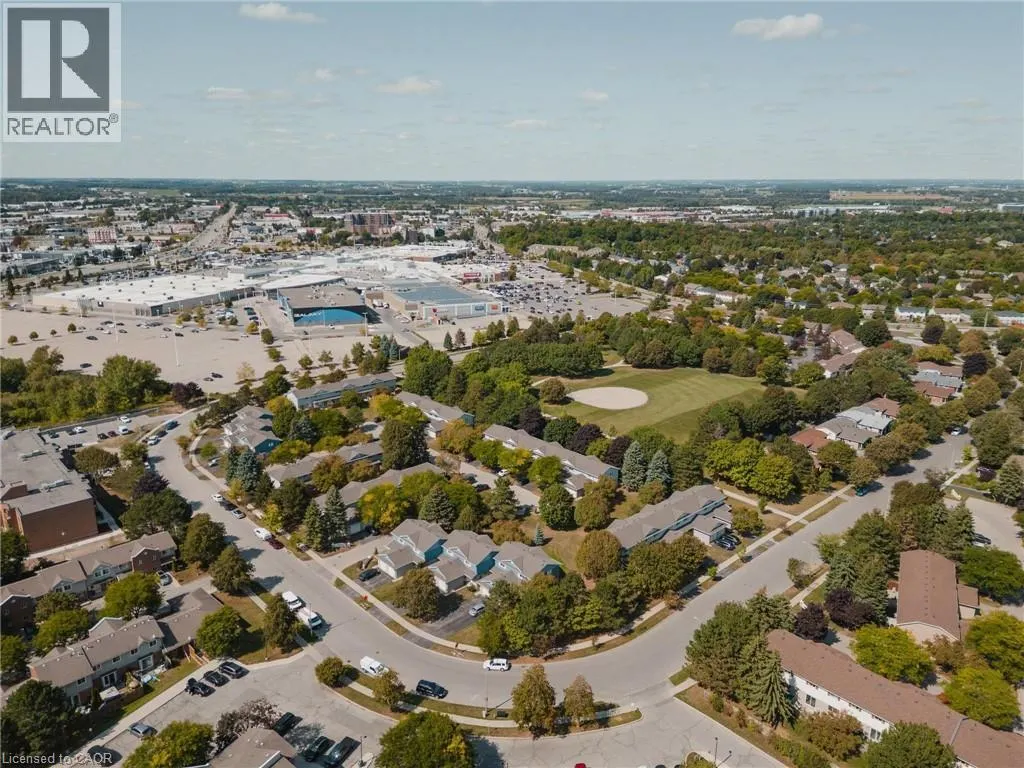 445 KINGSCOURT Drive Unit# 6, #6