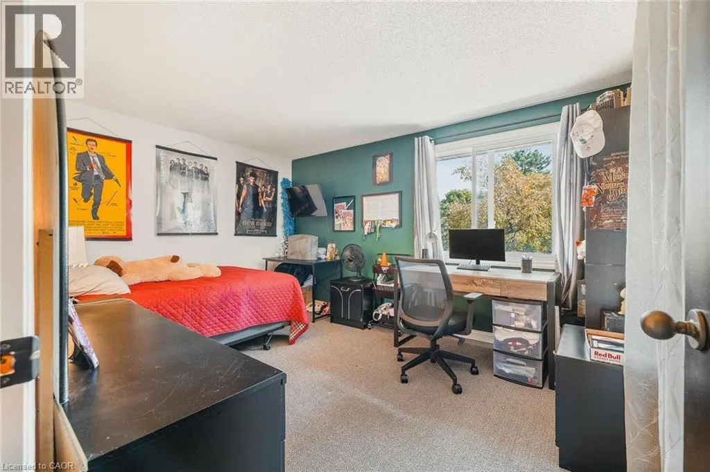 445 KINGSCOURT Drive Unit# 6, #6