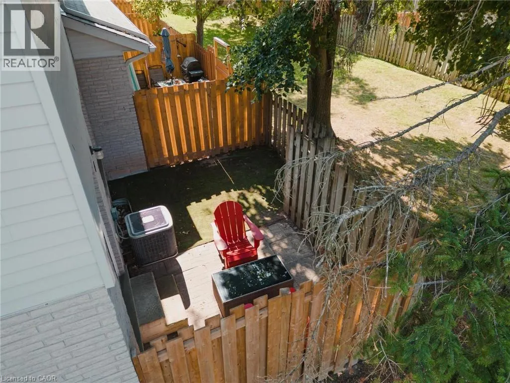 445 KINGSCOURT Drive Unit# 6, #6
