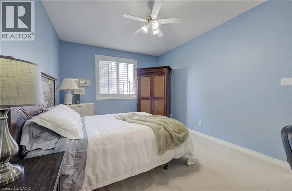 616 SPINNAKER Crescent