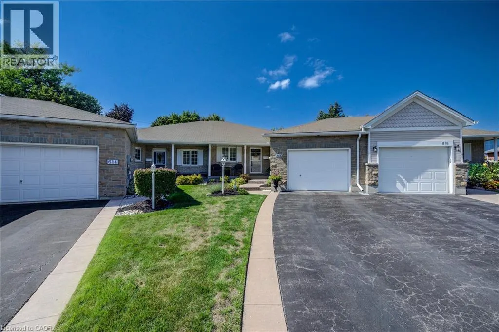 616 SPINNAKER Crescent