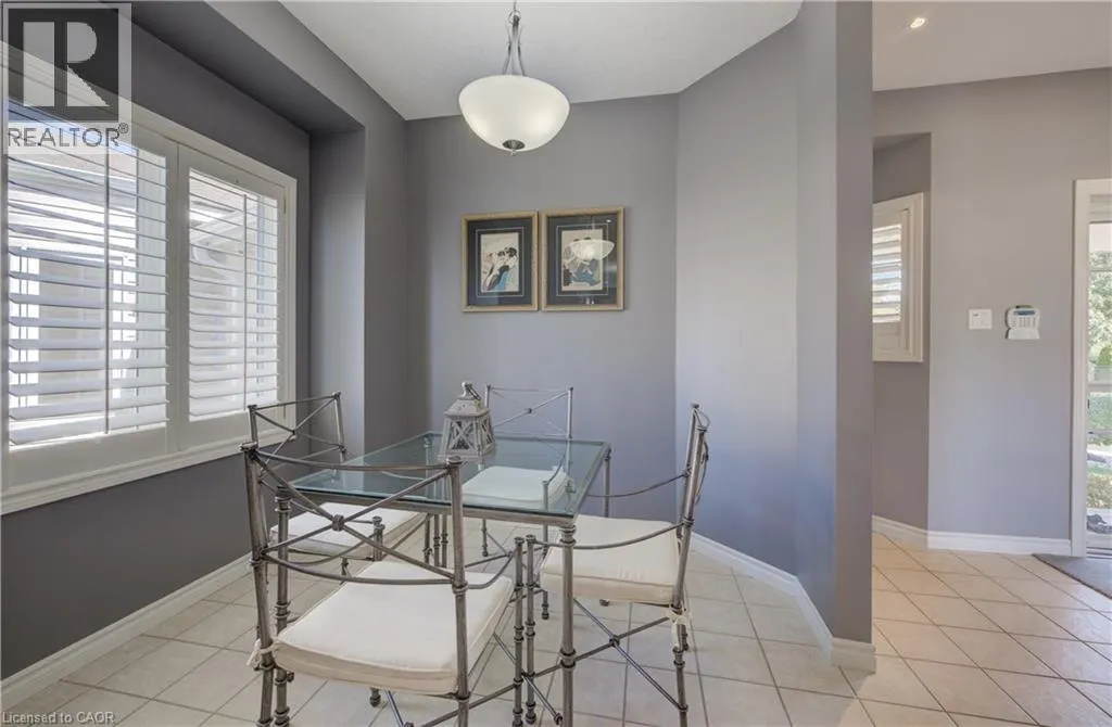 616 SPINNAKER Crescent