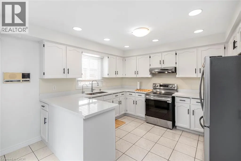 39 GUILDWOOD Drive