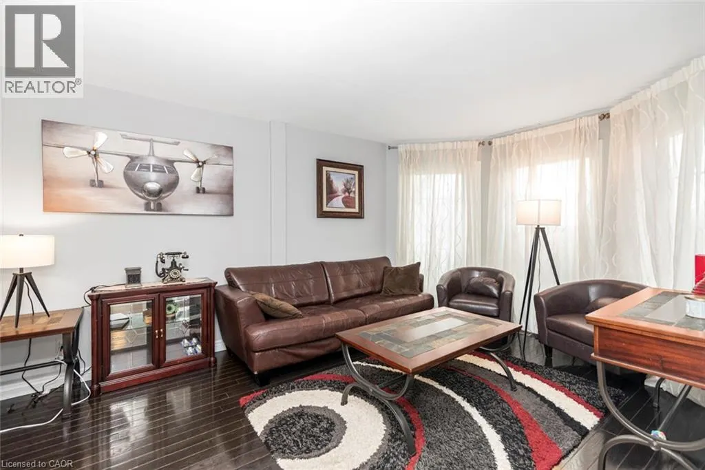 39 GUILDWOOD Drive