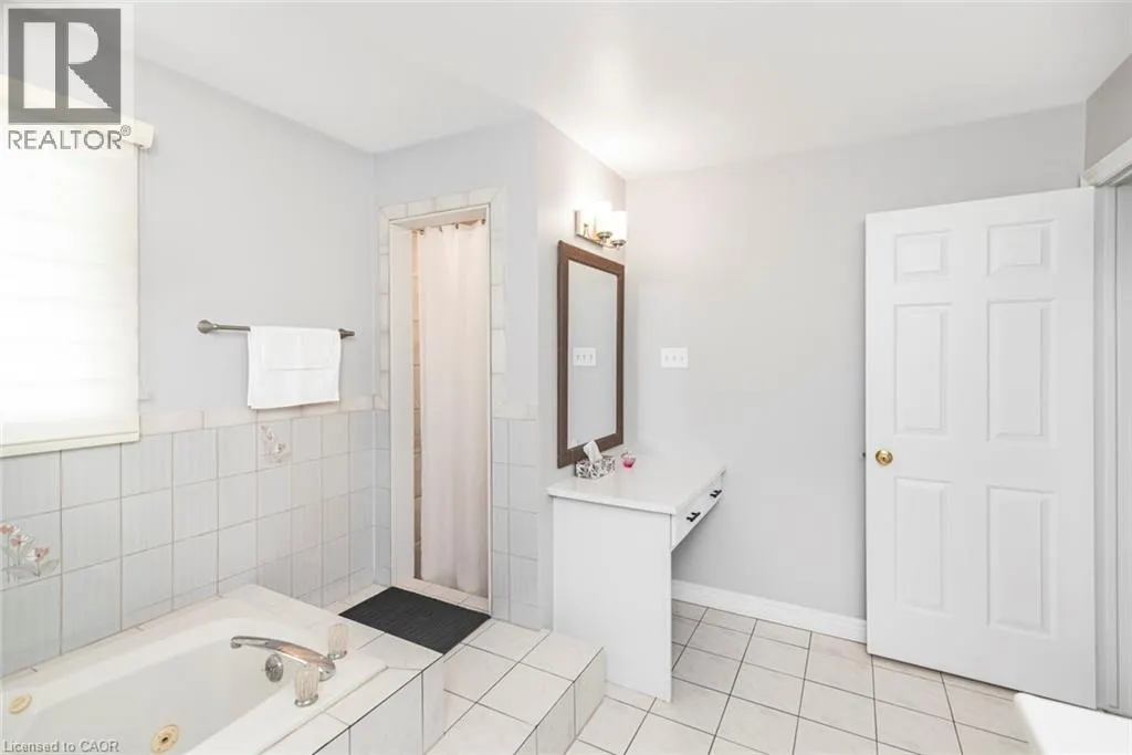 39 GUILDWOOD Drive