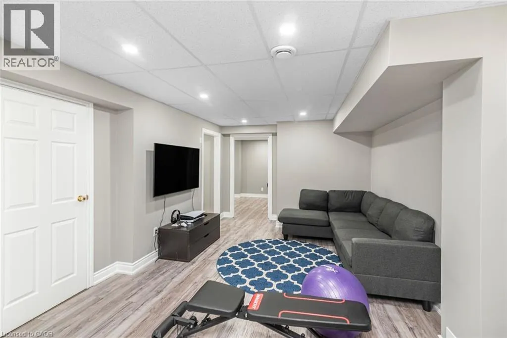 39 GUILDWOOD Drive