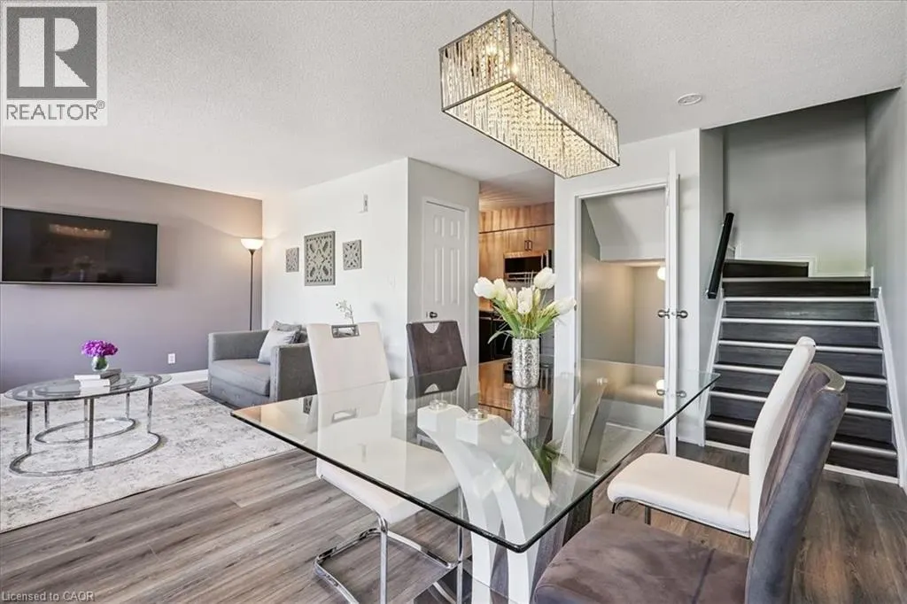 912 RYMAL Road E Unit# 7, #7