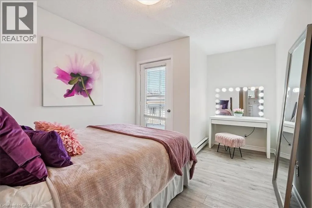 912 RYMAL Road E Unit# 7, #7