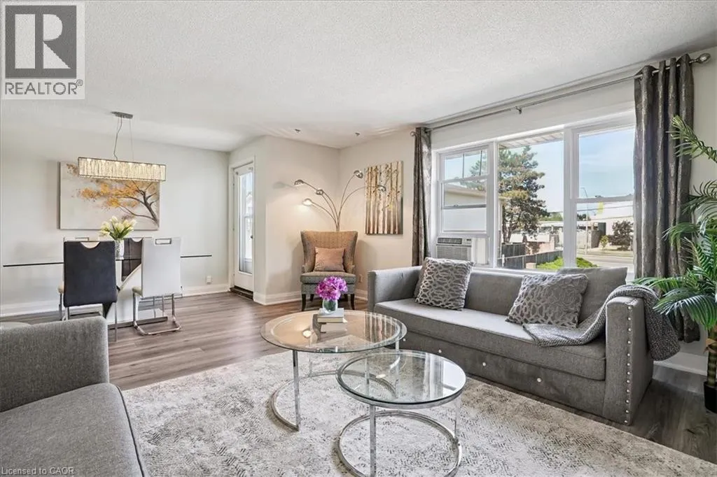 912 RYMAL Road E Unit# 7, #7