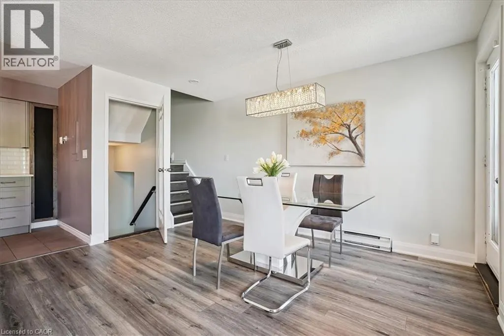 912 RYMAL Road E Unit# 7, #7