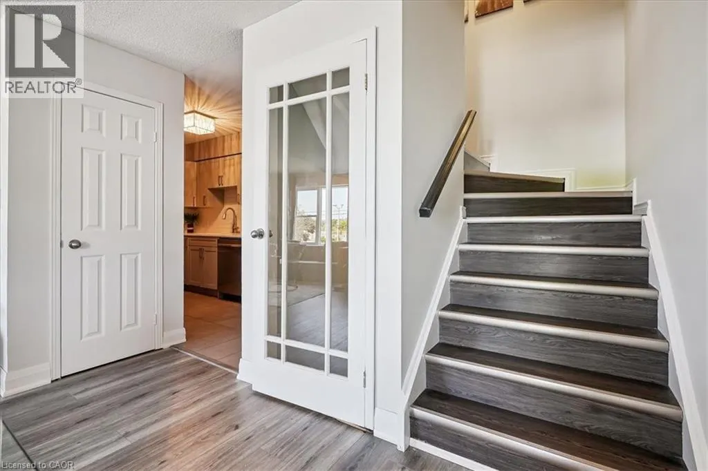 912 RYMAL Road E Unit# 7, #7