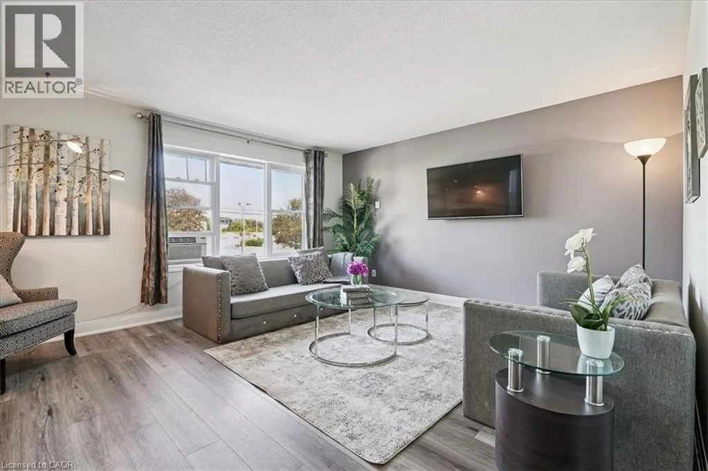 912 RYMAL Road E Unit# 7, #7