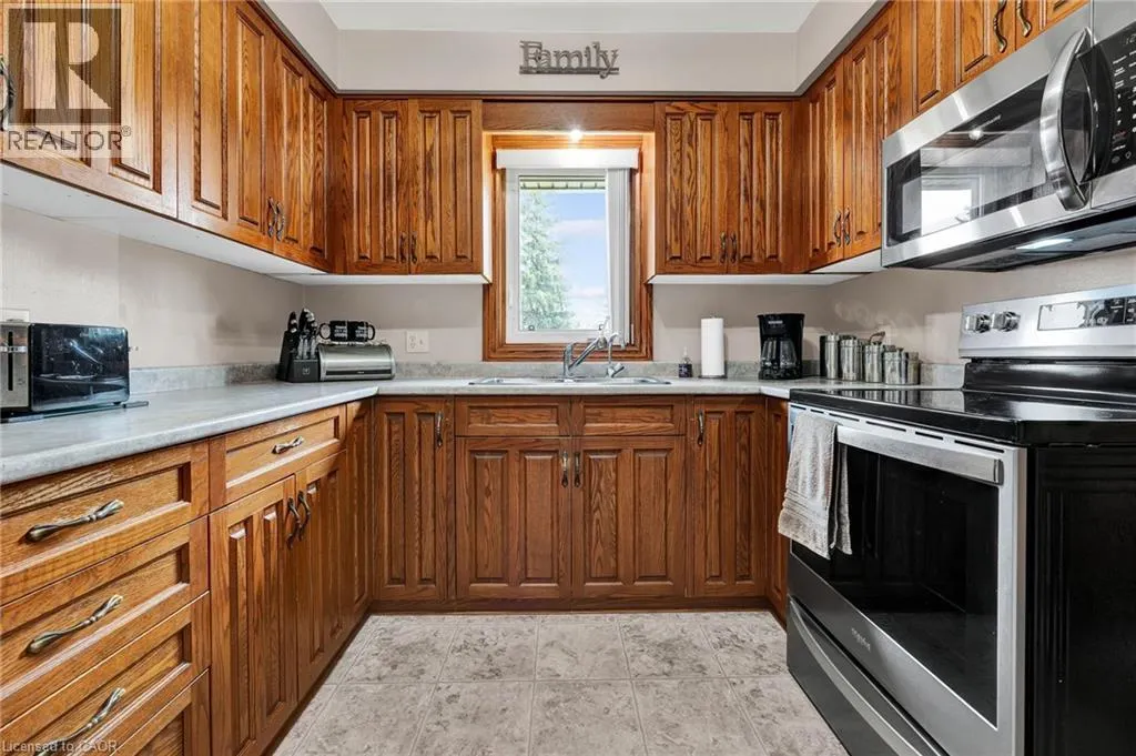 1 SHANTZ Place