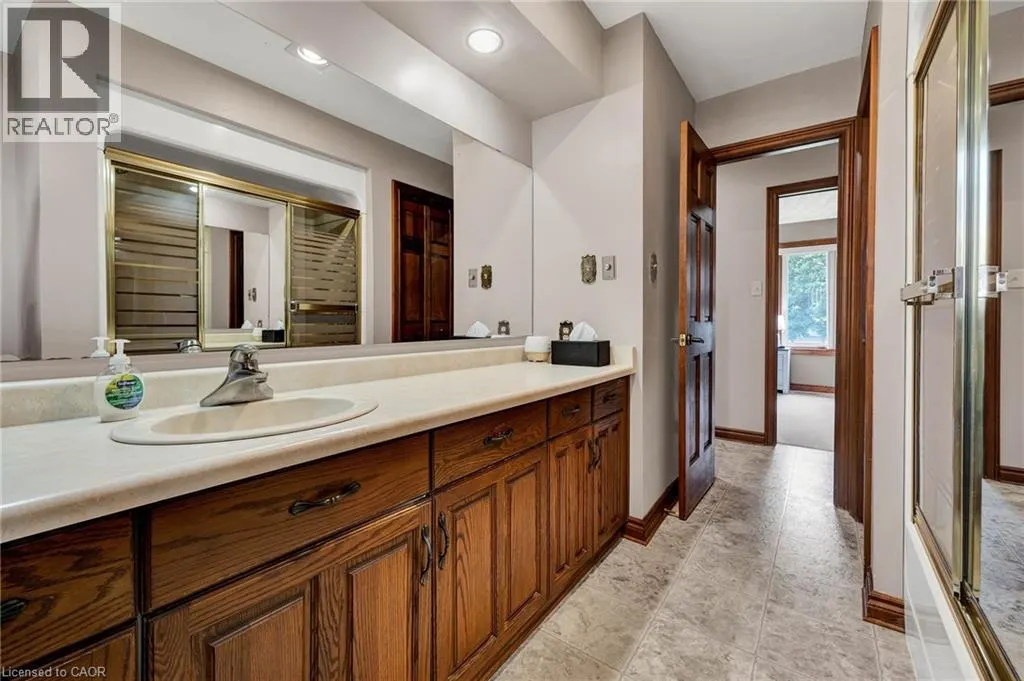 1 SHANTZ Place