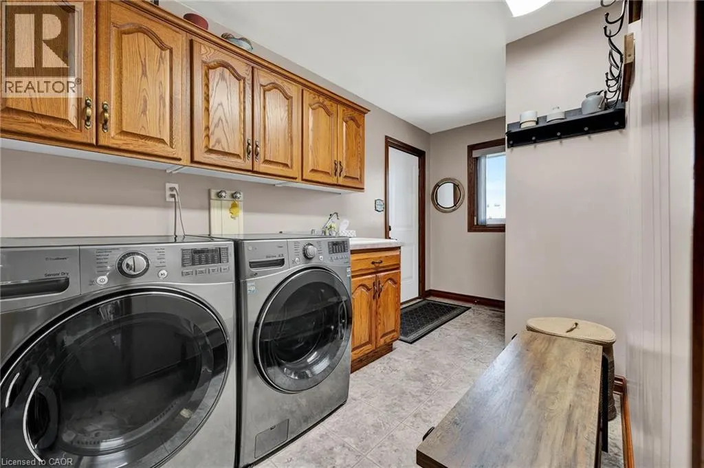 1 SHANTZ Place