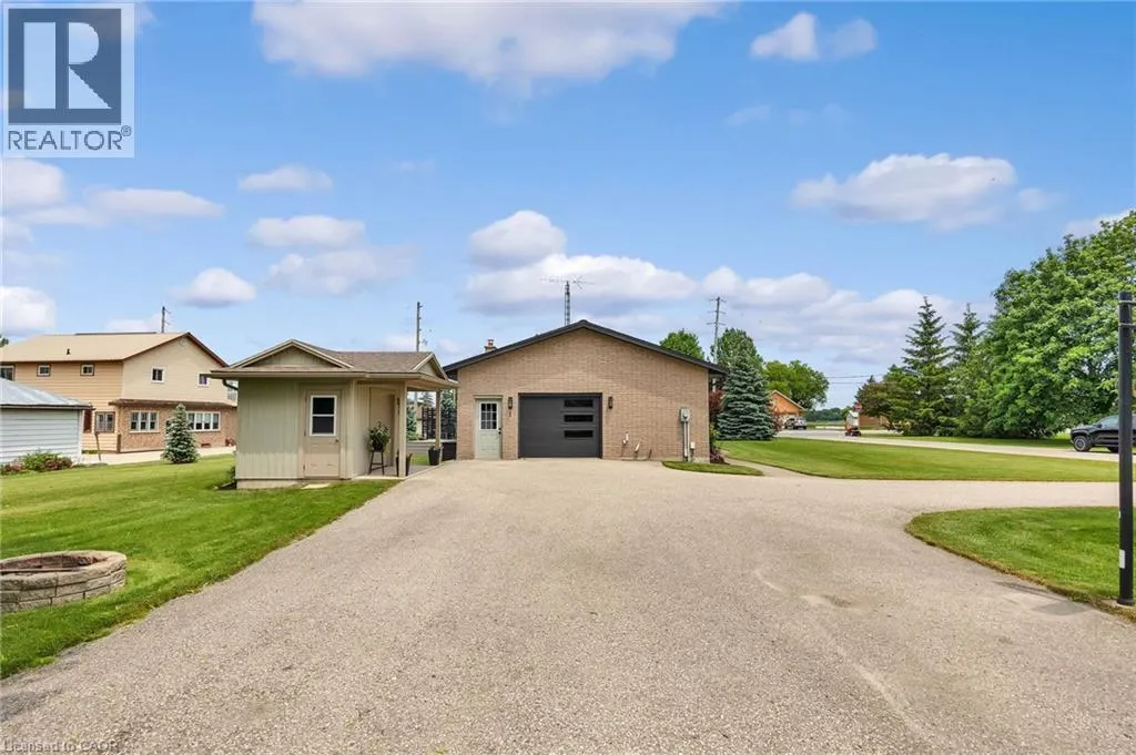 1 SHANTZ Place