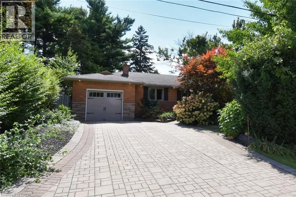454 EVERGREEN Avenue