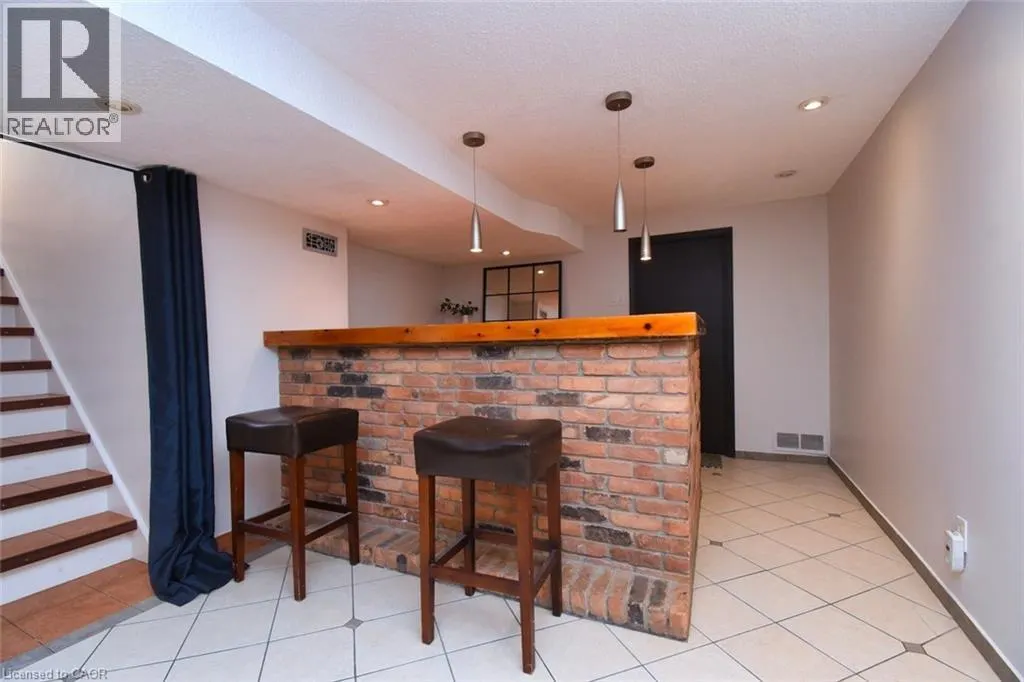 454 EVERGREEN Avenue