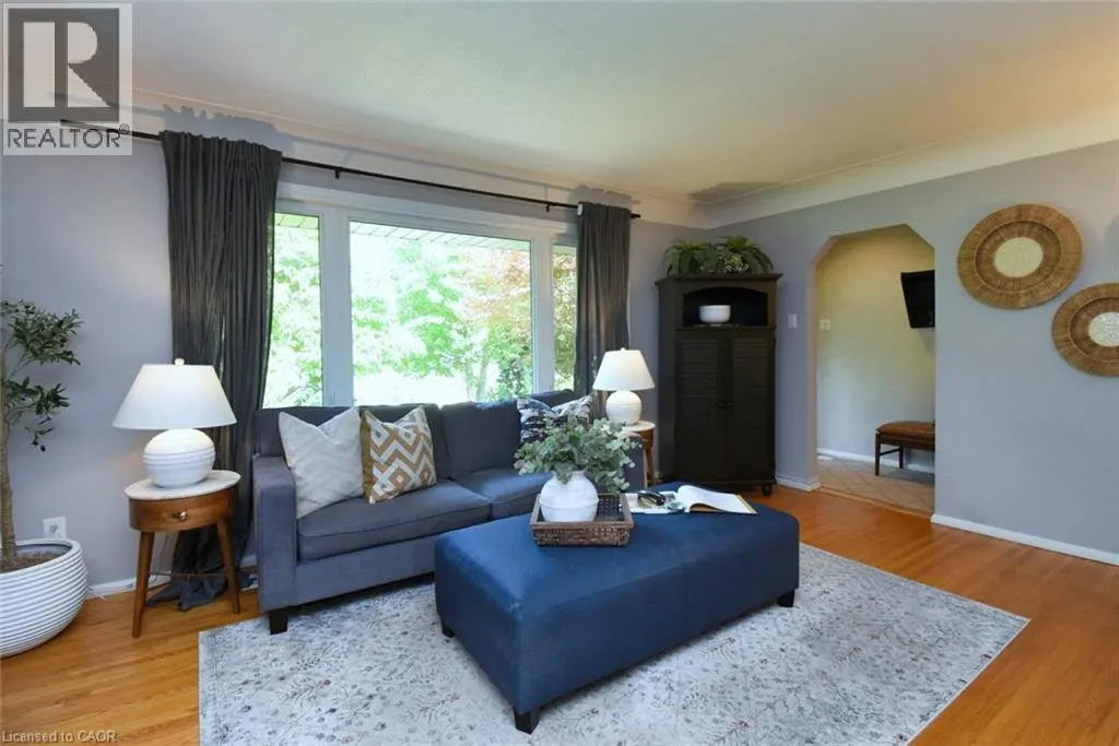 454 EVERGREEN Avenue