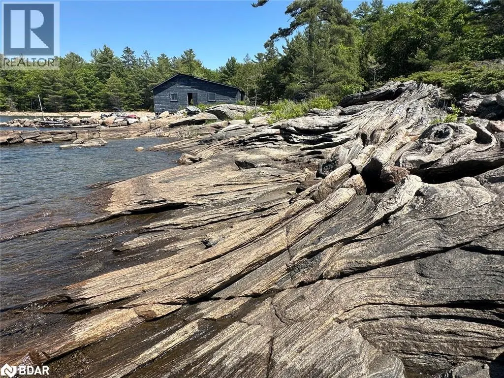 25 SHAWANAGA LANDING Road