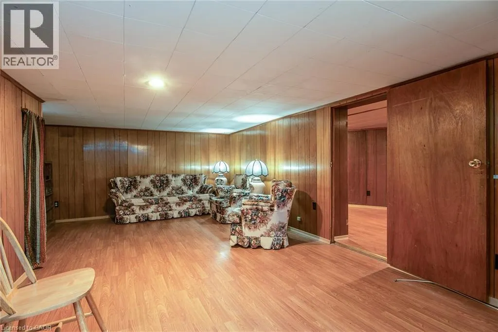 27 NOECKER Street