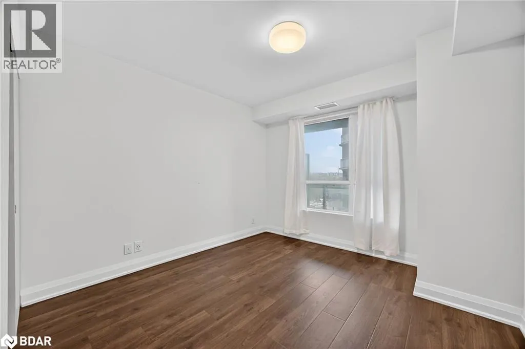 58 LAKESIDE Terrace Unit# 305, #305