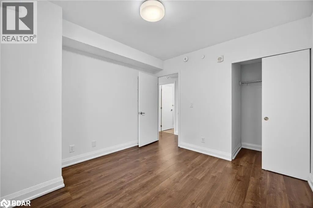 58 LAKESIDE Terrace Unit# 305, #305
