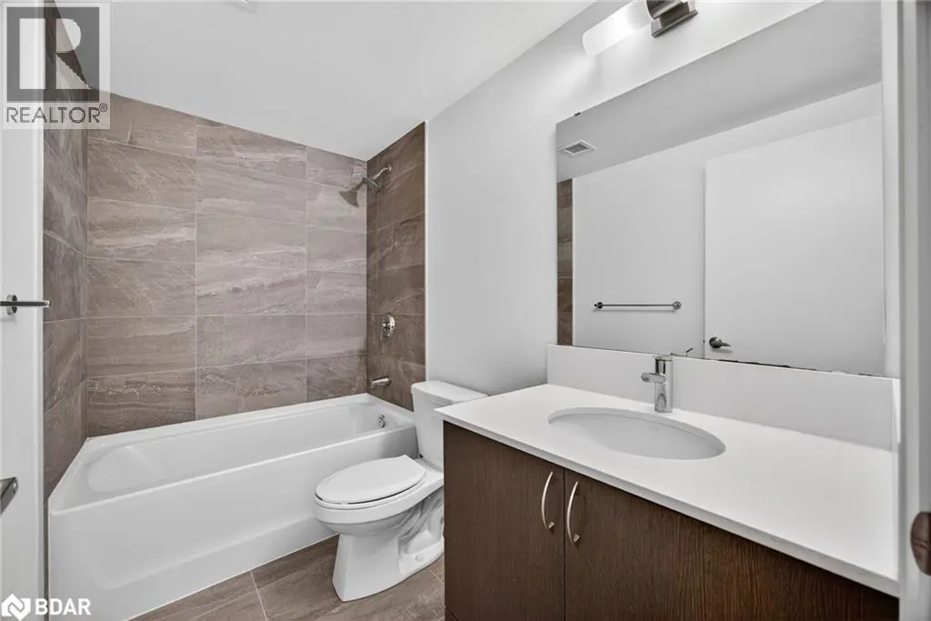 58 LAKESIDE Terrace Unit# 305, #305