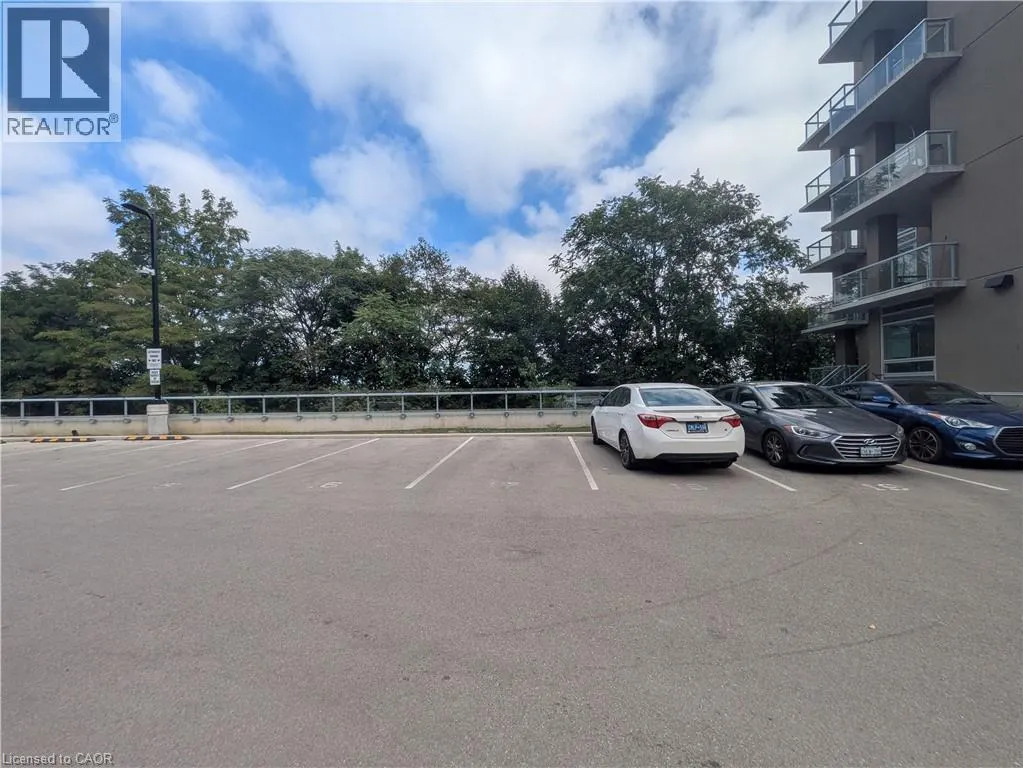 467 CHARLTON Avenue E Unit# 103, #103