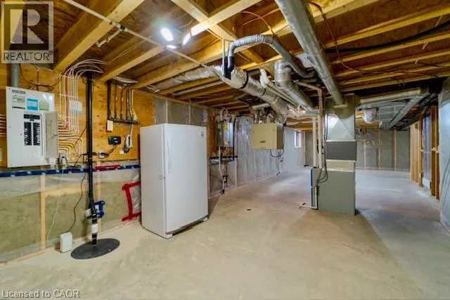 8 HARLEQUIN Court