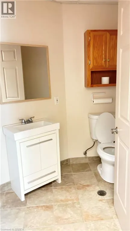 3 ELM Street Unit# 1 B, #1 B