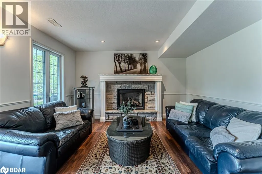2 MILLS Circle