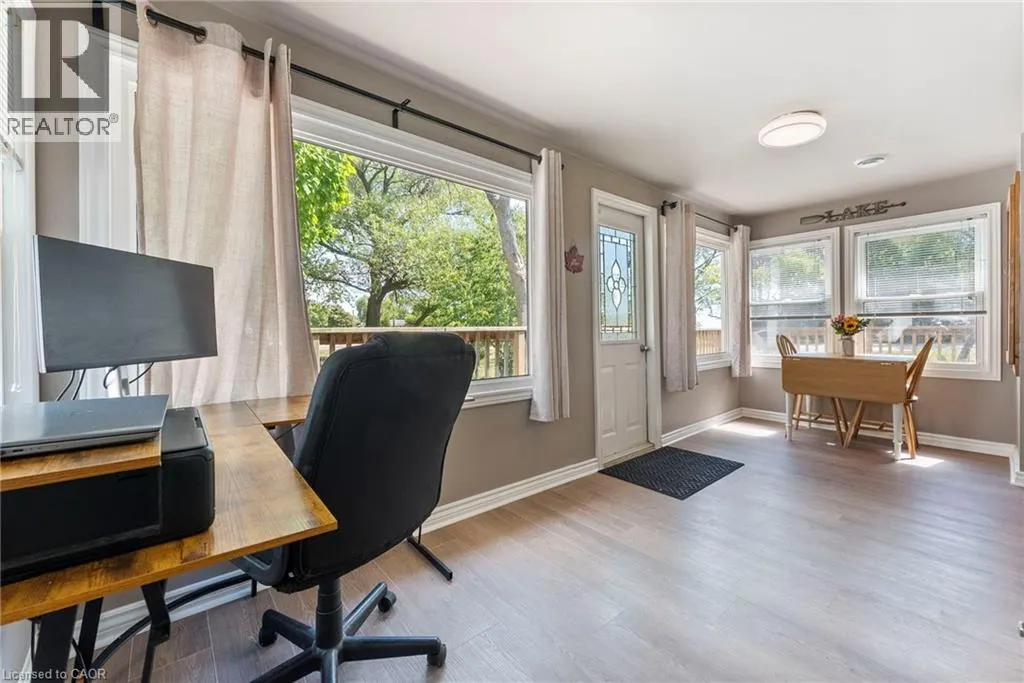 1175 LAKESHORE Road